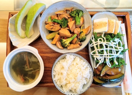 高雄素食景觀餐廳