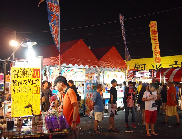 台中新夜市攻略：在地人私藏3大必訪夜市與隱藏玩法