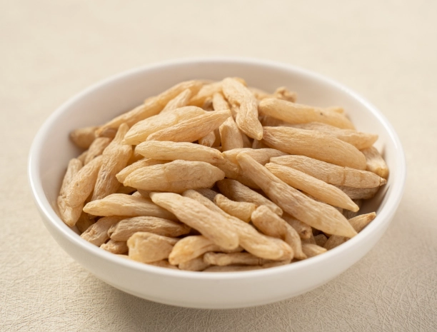 麥門冬可以吃嗎？食用方法、功效與風險完整解析