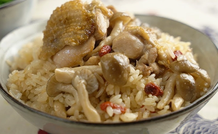 電鍋雞肉飯料理：零失敗懶人食譜與關鍵技巧