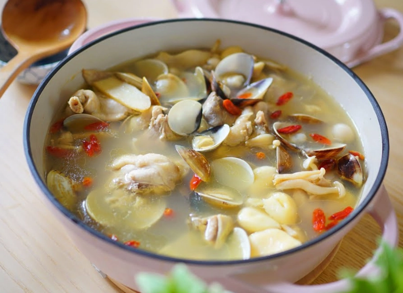 家常雞湯