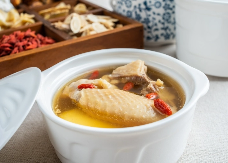 當歸黃耆雞湯