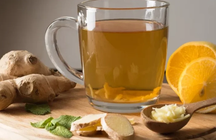 檸檬薑水好處全解析：從減肥到提升免疫力的天然飲品指南