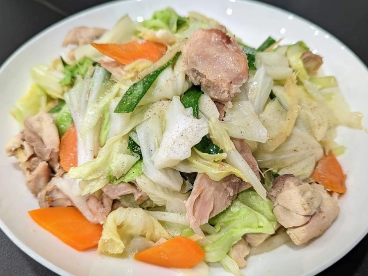 高麗菜炒雞腿肉 技巧 高麗菜炒雞腿肉 技巧