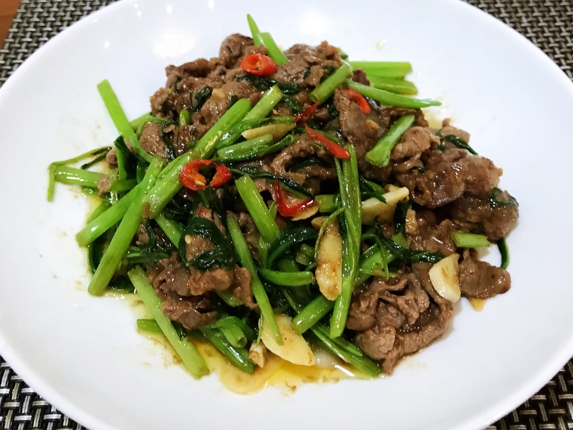 沙茶牛肉空心菜做法