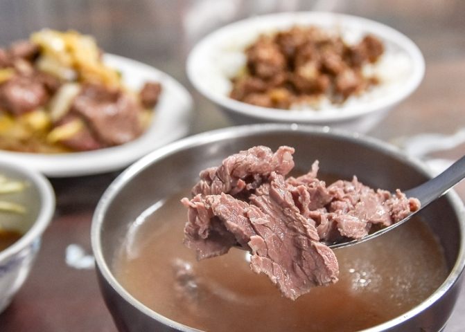 台南早餐牛肉湯