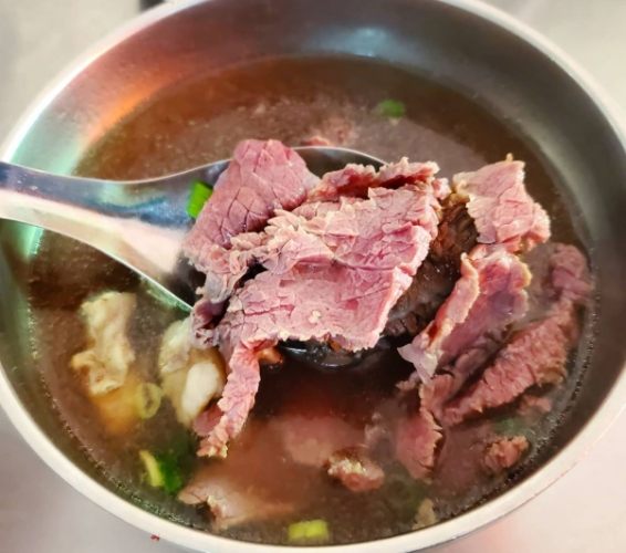 台南早餐牛肉湯