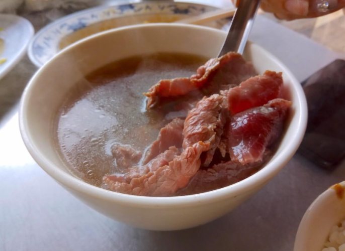 台南早餐牛肉湯