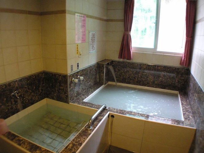 麗湯溫泉渡假山莊