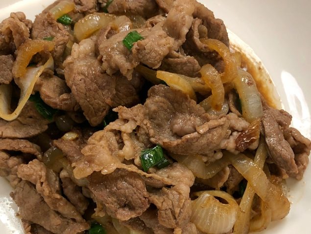 洋蔥炒牛肉