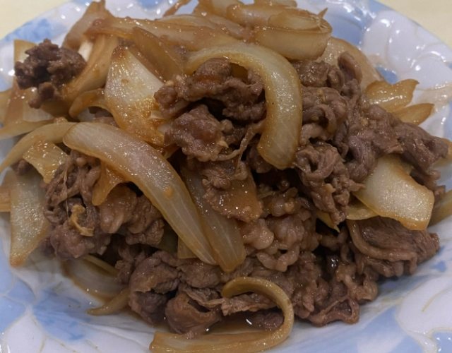 洋蔥炒牛肉