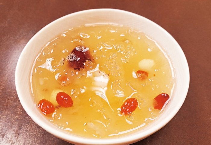 月經來吃銀耳蓮子湯