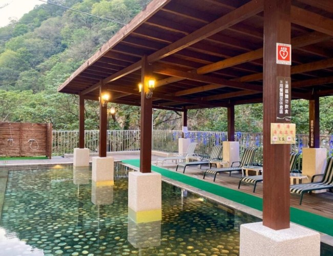 谷关温泉汤屋