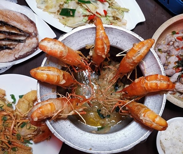 香格里拉附近餐廳