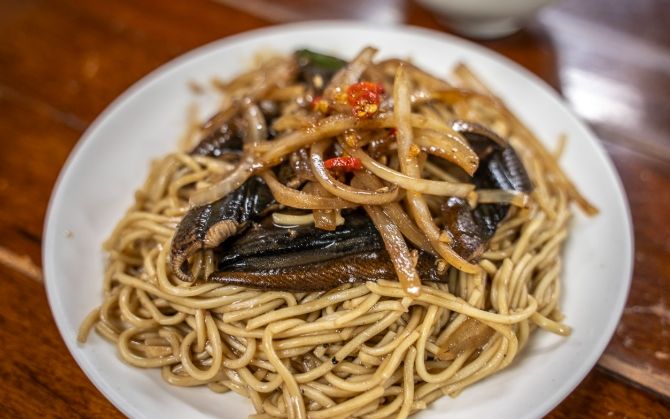 嘉義鱔魚麵老店