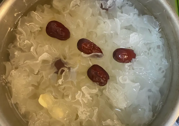 白木耳湯做法