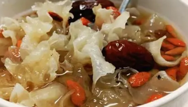 電鍋白木耳湯食譜