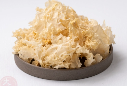 銀耳雪耳哪個好