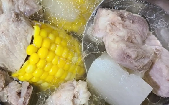 蘿蔔排骨湯做法