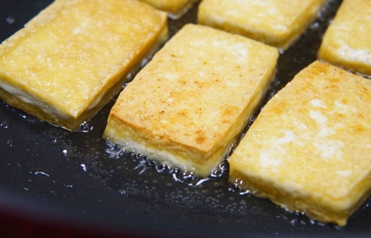 無油煎豆腐方法