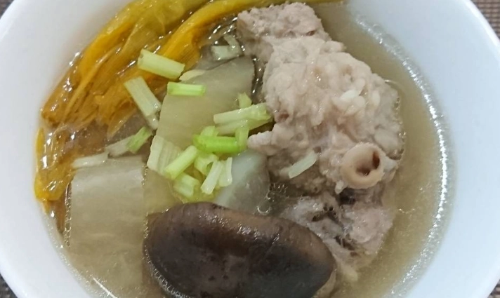 蘿蔔湯電鍋做法