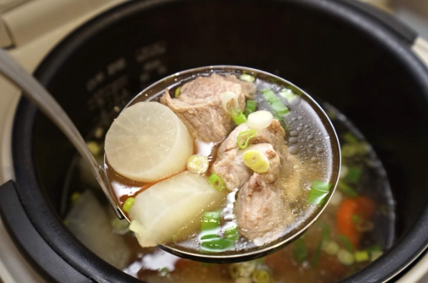 蘿蔔湯電鍋做法