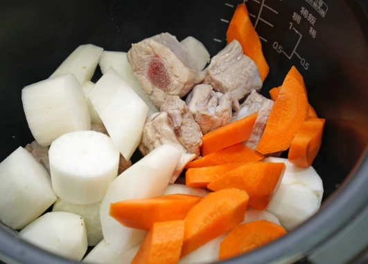蘿蔔湯電鍋做法