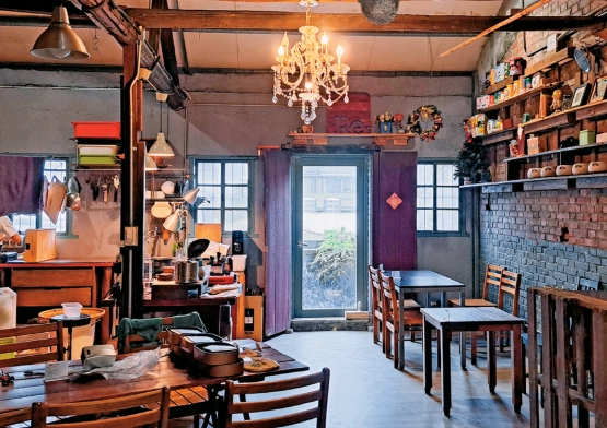 咖啡廳讀書環境