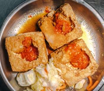 台灣臭豆腐美食