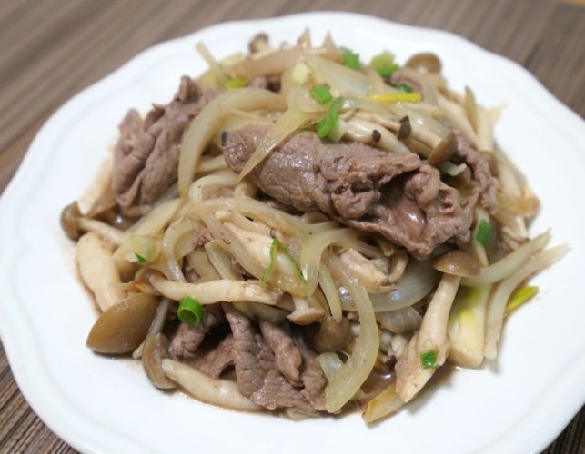 奶油洋蔥炒牛肉 食譜