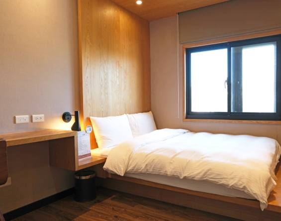 台中一中夜市住宿