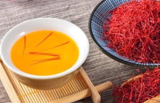 男性食用藏紅花