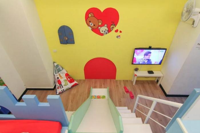 台中親子飯店溜滑梯