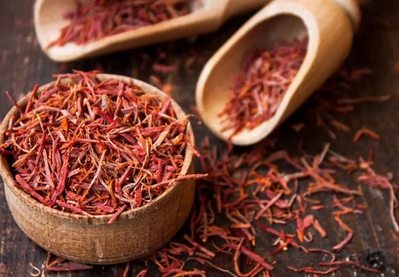 男性食用藏紅花