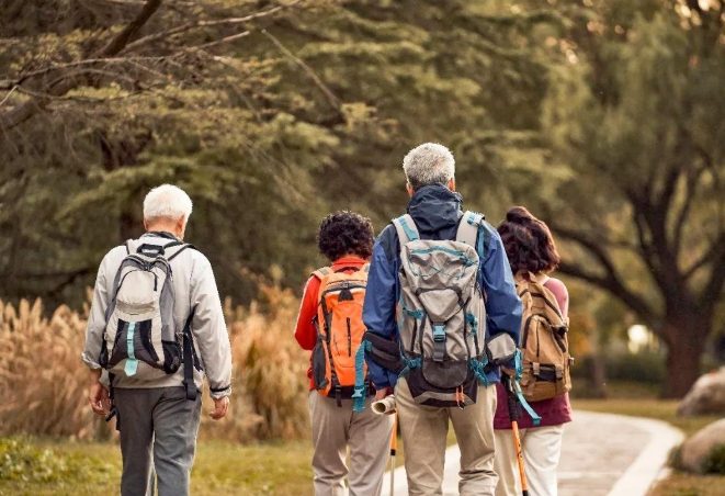 銀髮族旅遊