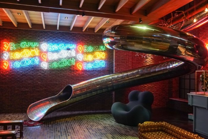 台中親子飯店溜滑梯