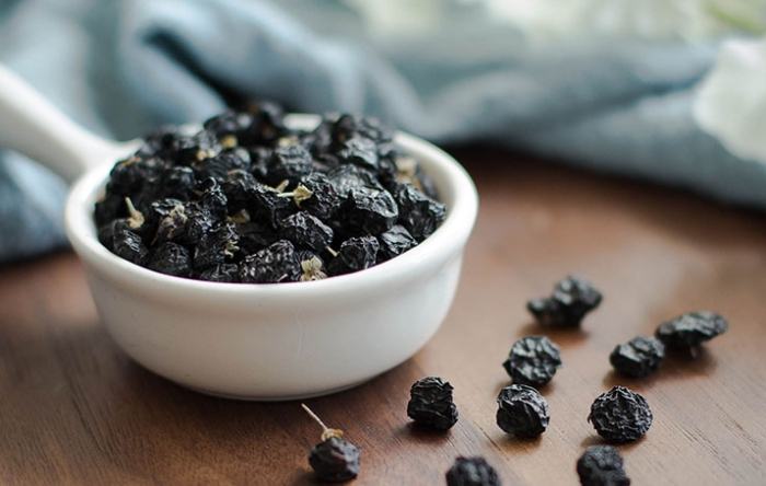 黑枸杞泡水 每天喝