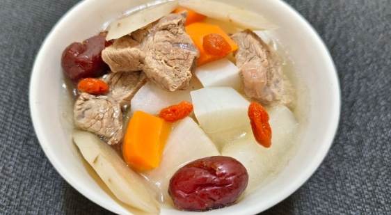 白蘿蔔紅棗枸杞湯功效