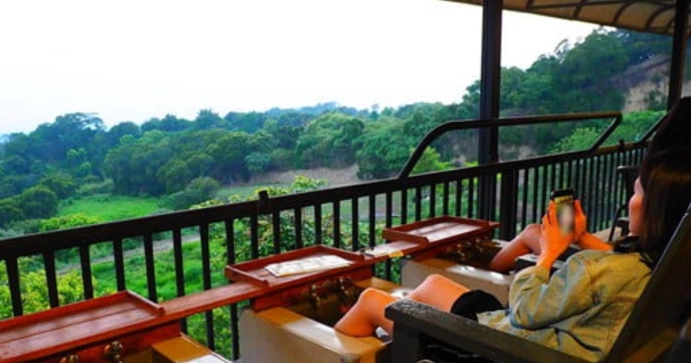 關子嶺溫泉泡腳