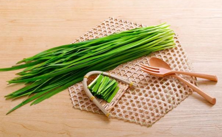 男生吃韭菜好處