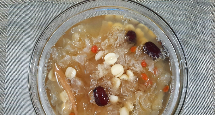 銀耳蓮子湯不適合什麼人