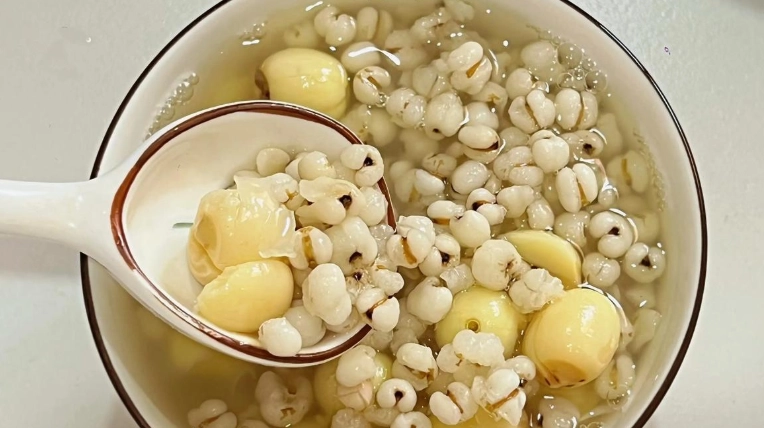 蓮子百合薏米湯