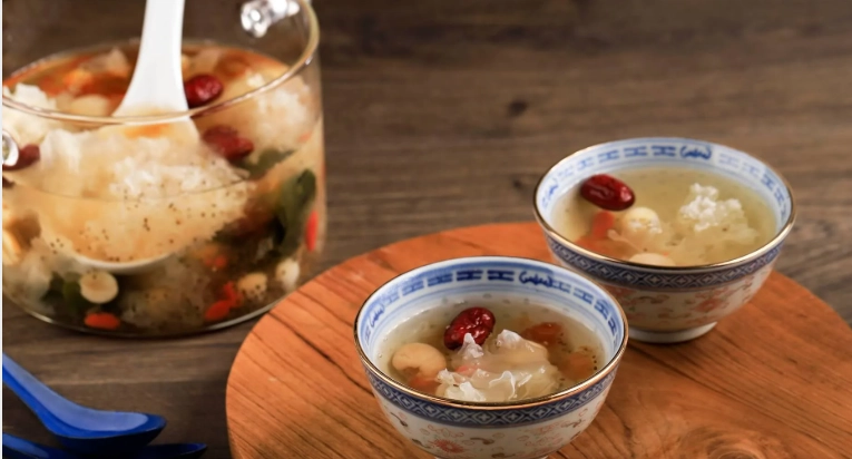 銀耳蓮子湯不適合什麼人