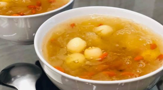 銀耳蓮子湯不適合什麼人