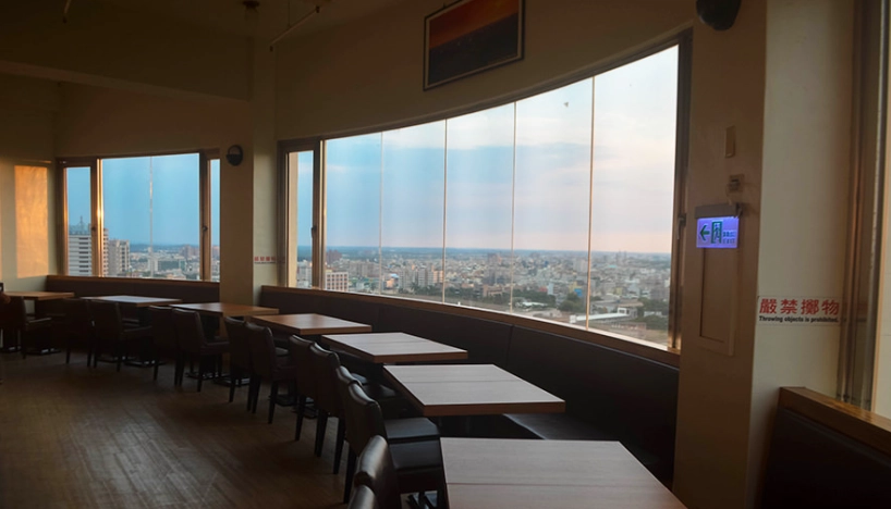 嘉義咖啡廳夜景