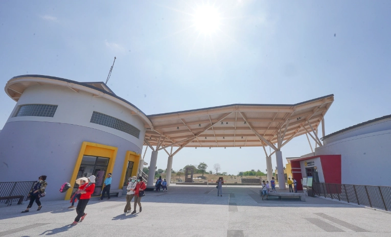 官田觀光工廠交通