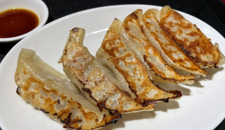 三創美食街美食