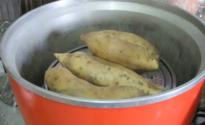 大同電鍋蒸地瓜