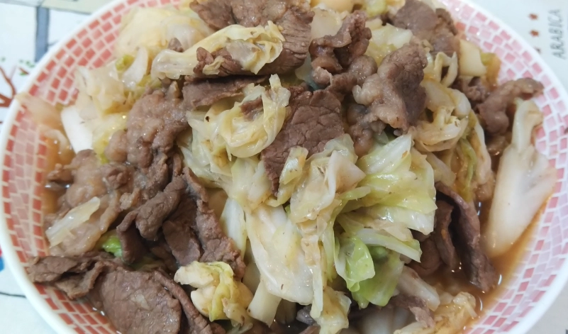 沙茶牛肉高麗菜 做法