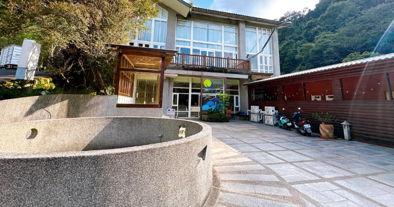 新月塢溫泉大眾池